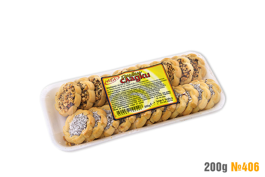 Cookies with cocoa cream and peanuts/coconut flakes 3